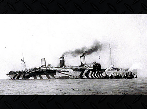 Razzle Dazzle camouflage of a US ships.
