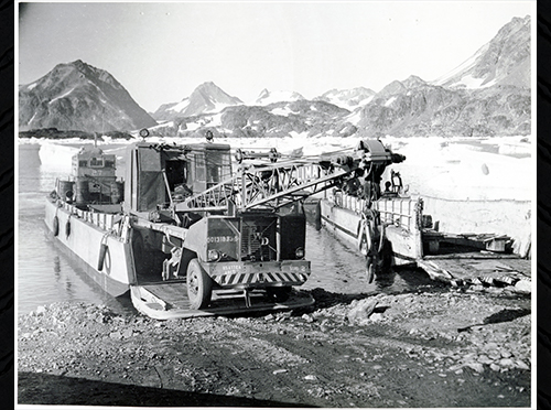 LCM - 6 operations on a beachhead in cold weather.