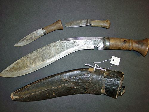 Kukri knife, with scabbard.