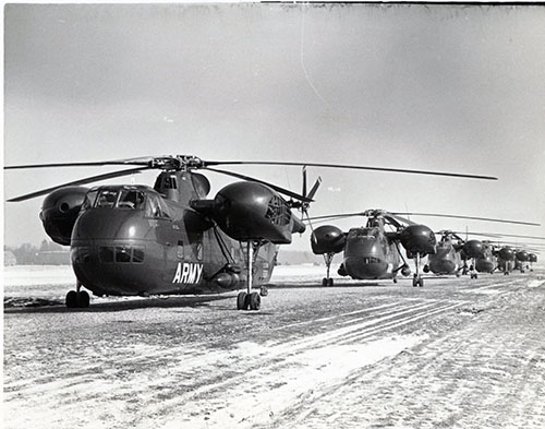 CH-37 Mojave in a line.
